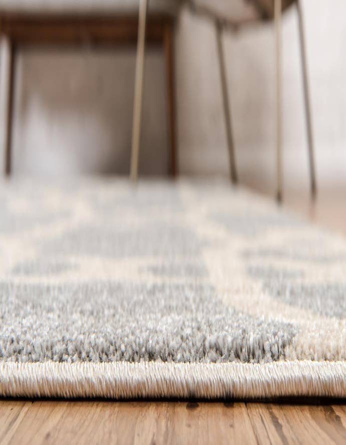 Detail image of 9' x 12' Trellis Rug