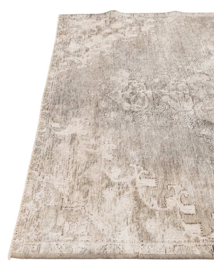 Detail image of 4' 9 x 8' 4  Hand Knotted Ultra Vintage Persian Wool Rug