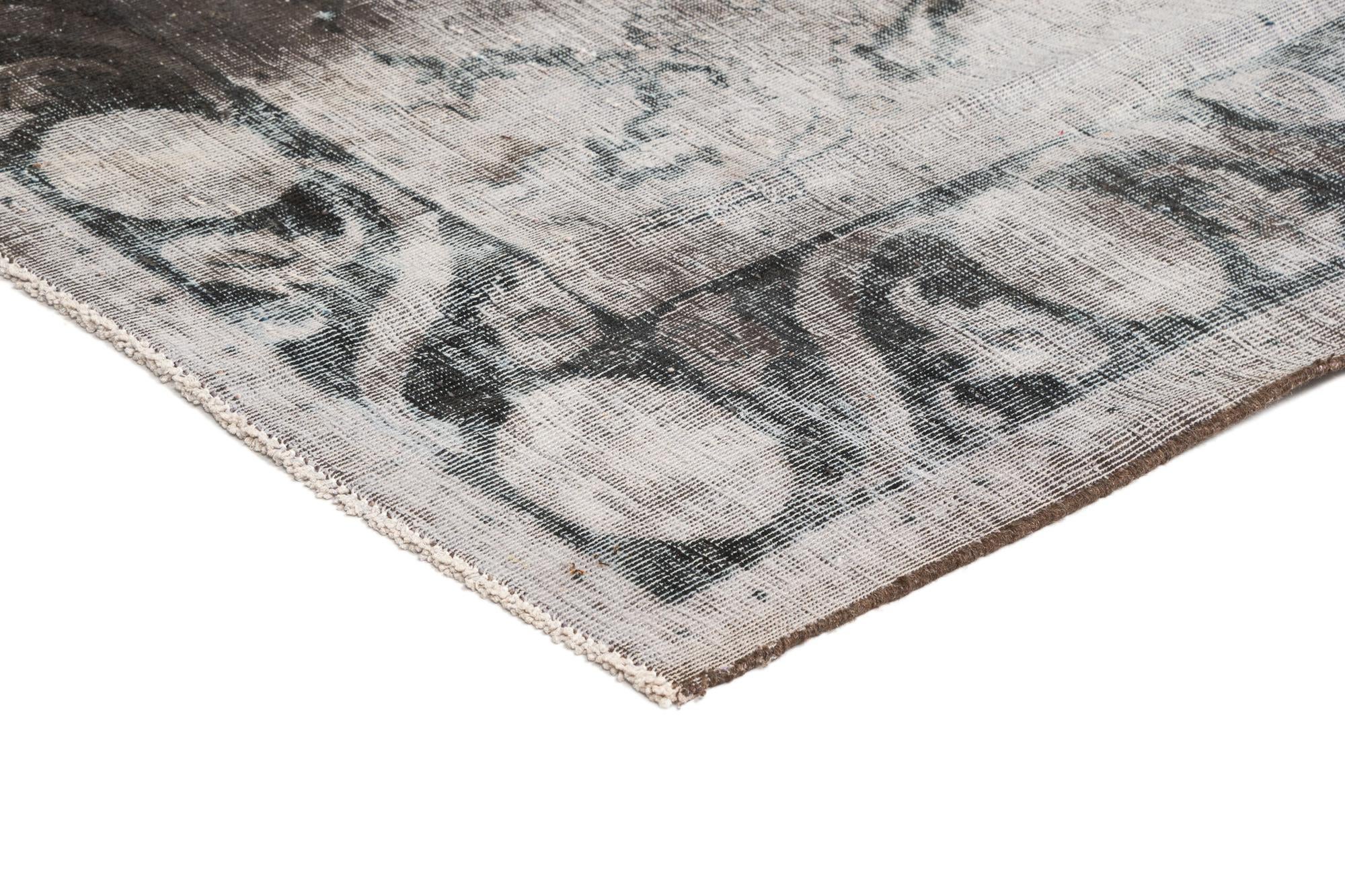 6' 2 x 7' 7 Vintage Royal Rug