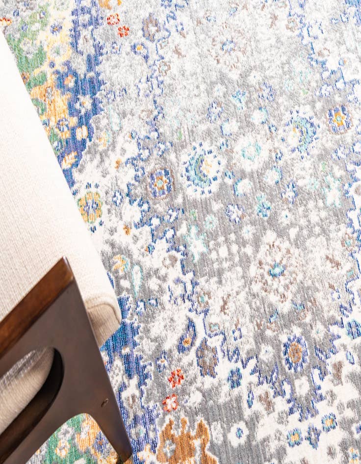 Detail image of 8' x 8' Aqua Round Rug