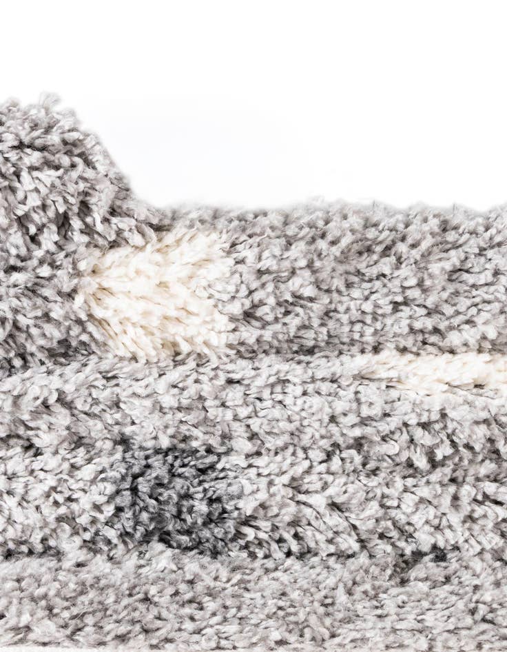 Detail image of 5' x 5' Athena Shag Round Rug