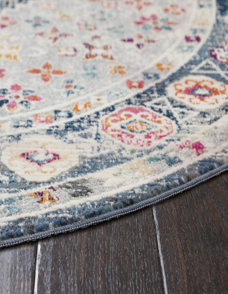 Detail image of 3' 7 x 3' 7 Budapest Round Rug