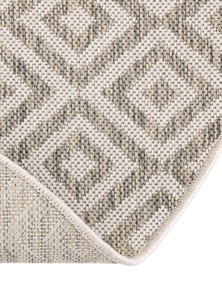 6' 7 x 6' 7 Easy-Clean Jill Zarin Costa Rica Indoor / Outdoor Round Rug