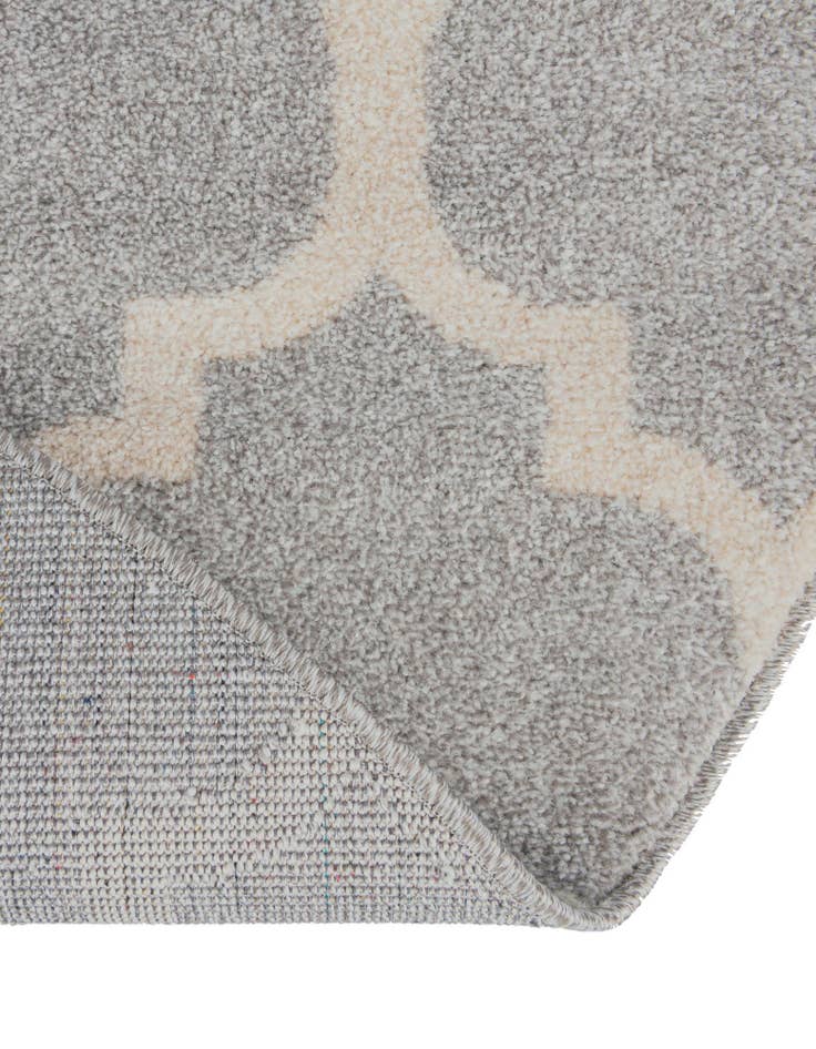 Detail image of 10' x 10' Lattice Round Rug