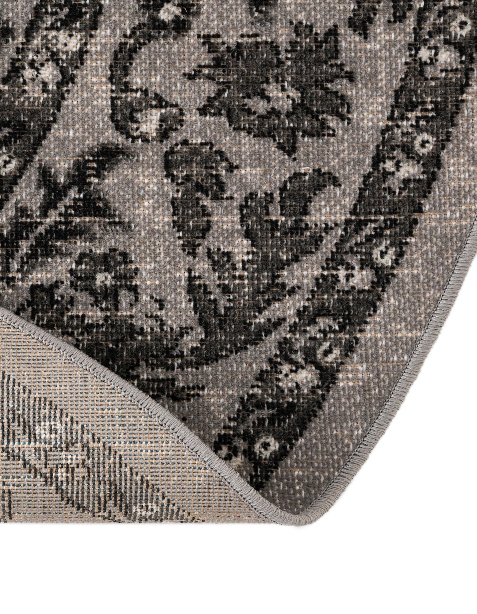 5' 3 x 5' 3 Lucerne Round Rug