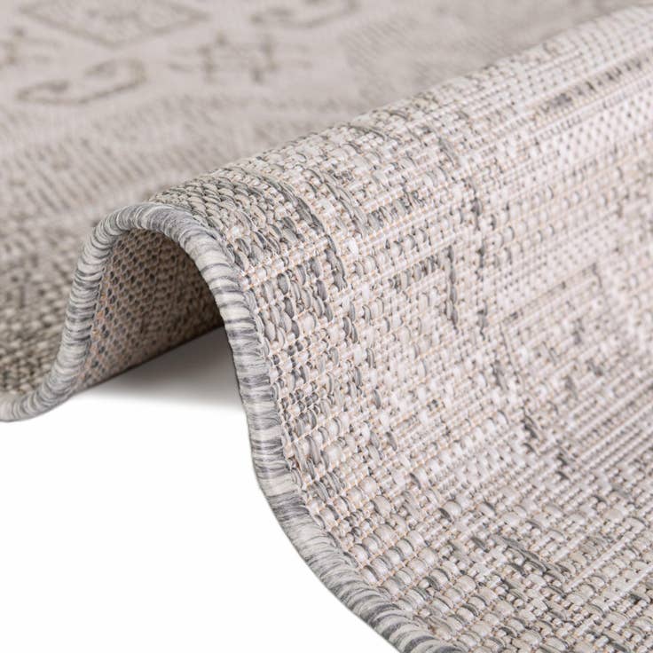 Detail image of 3' x 3' Easy-Clean Aztec Indoor / Outdoor Round Rug