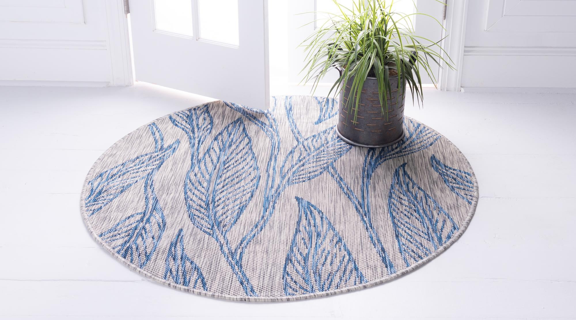 10' 8 x 10' 8 Easy-Clean Botanical Indoor / Outdoor Round Rug