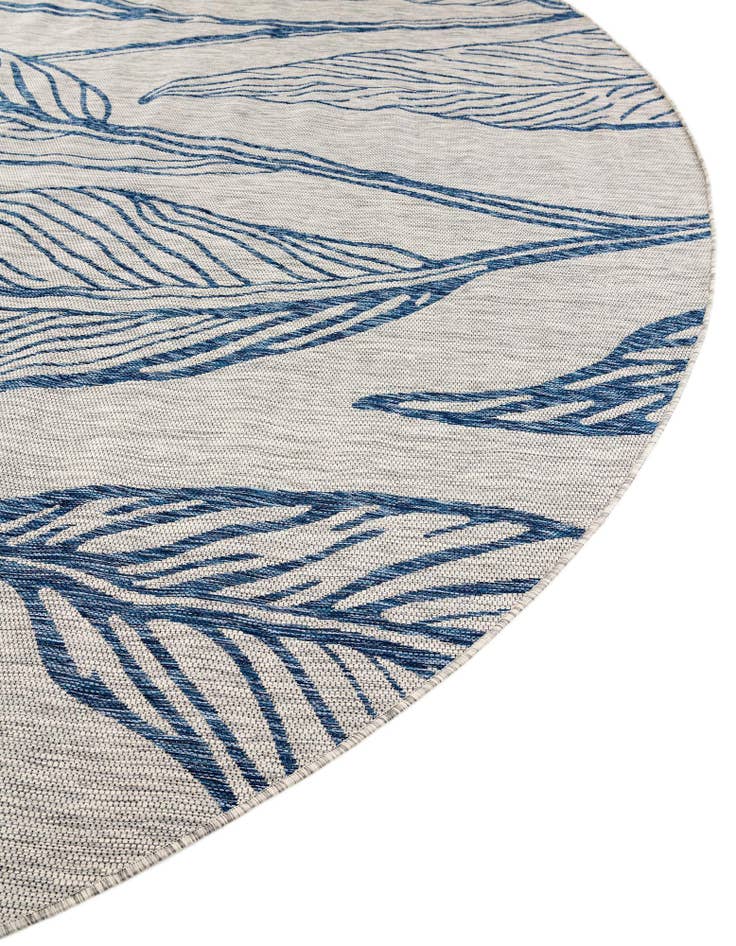 Detail image of 4' x 4'  Washable Botanical Indoor / Outdoor Round Rug