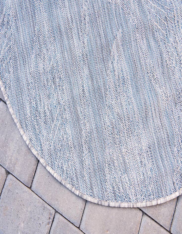 Detail image of 4' x 4'  Washable Botanical Indoor / Outdoor Round Rug