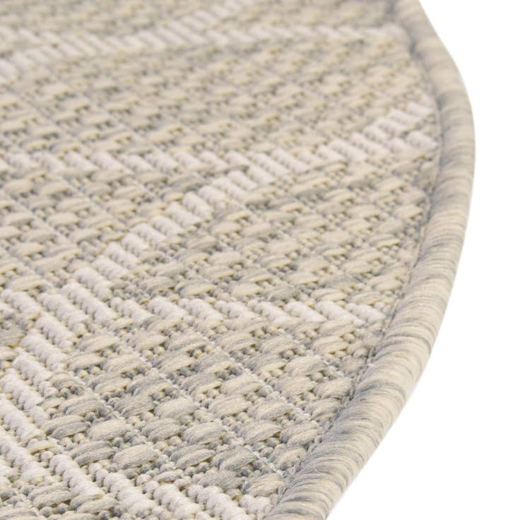 Detail image of 3' x 3' Easy-Clean Lattice Indoor / Outdoor Round Rug