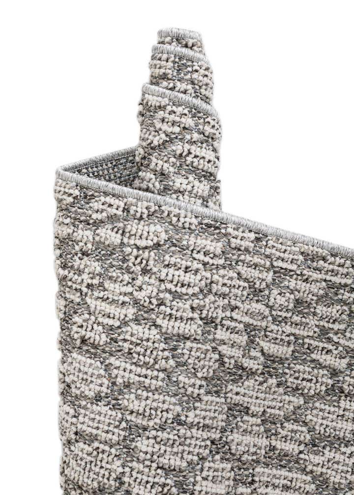 5' 3 x 5' 3 Easy-Clean Safari Indoor / Outdoor Round Rug