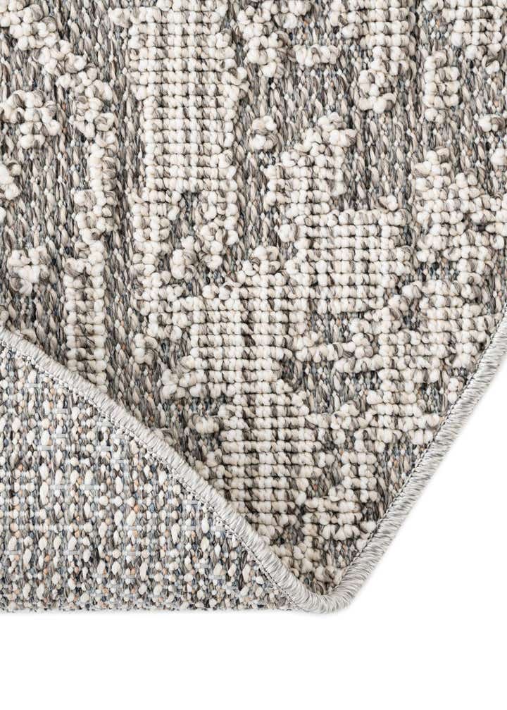 3' 1 x 3' 1 Easy-Clean Traditional Indoor / Outdoor Round Rug