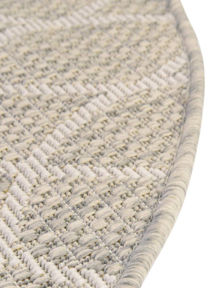 Detail image of 10' x 10' Easy-Clean Trellis Indoor / Outdoor Round Rug