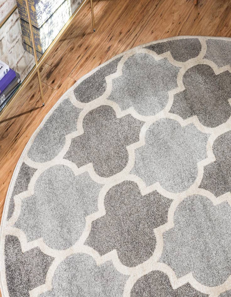 Detail image of 6' x 6' Trellis Round Rug