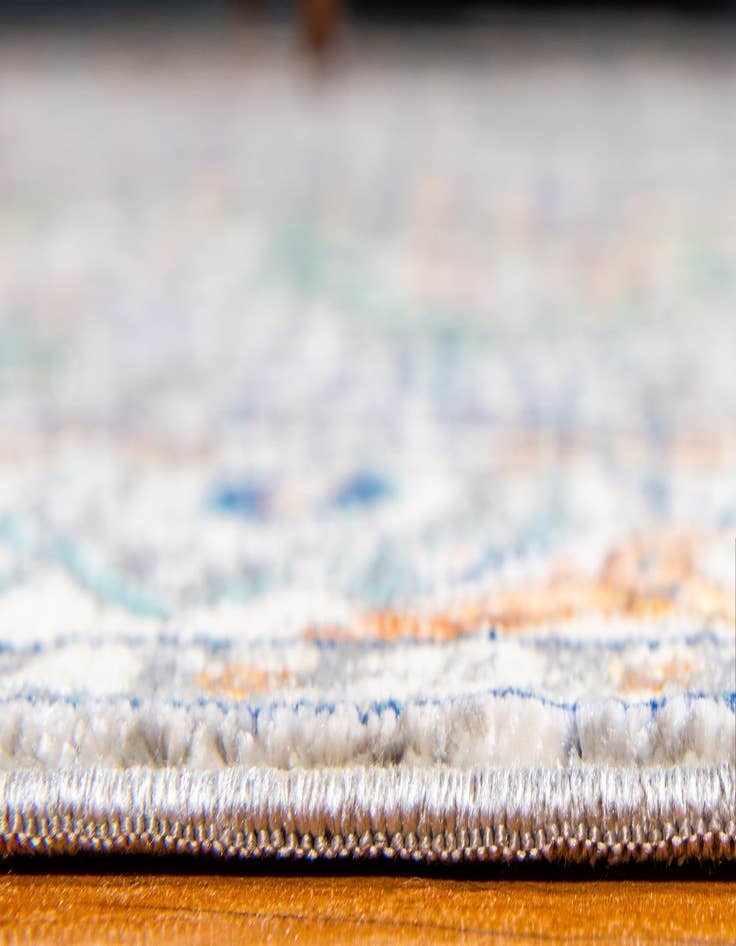 Detail image of 2' 7 x 9' 10 Alexis Runner Rug
