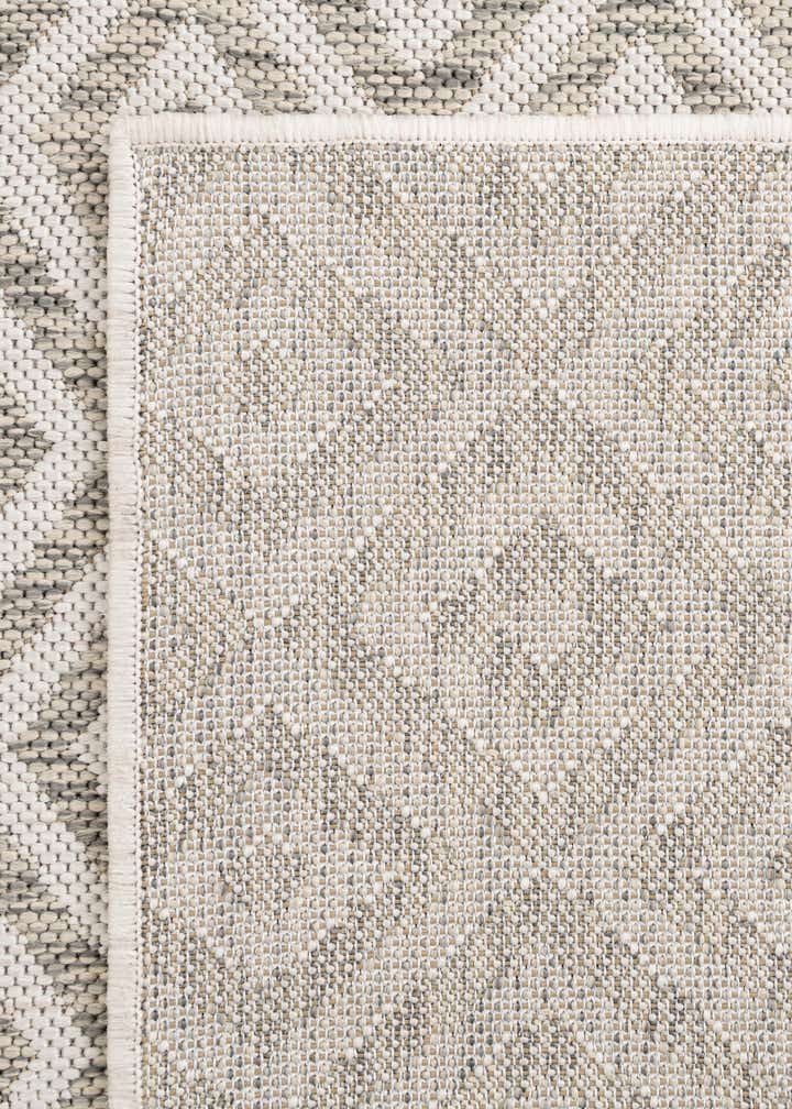 2' x 8' Easy-Clean Jill Zarin Costa Rica Indoor / Outdoor Runner Rug