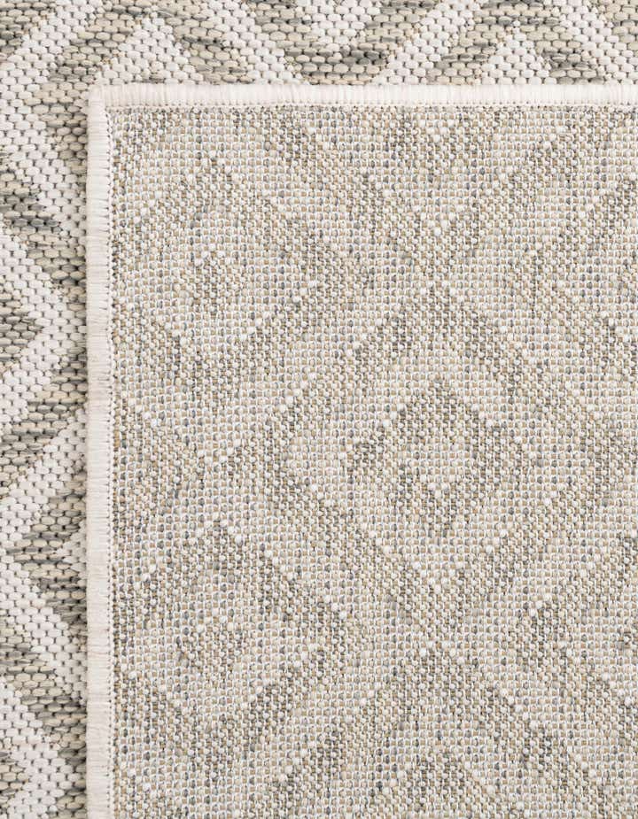 2' x 8' Easy-Clean Jill Zarin Costa Rica Indoor / Outdoor Runner Rug