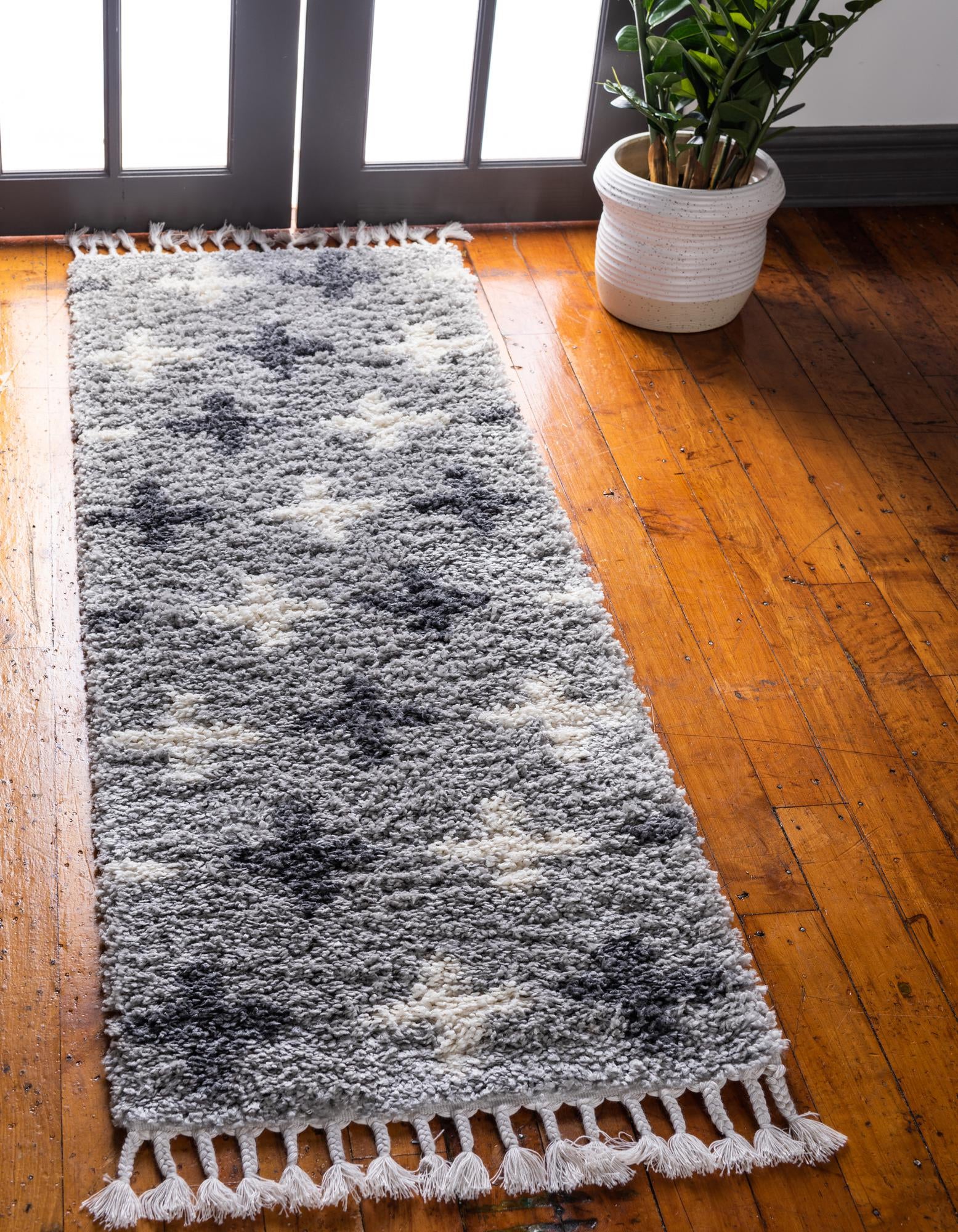 2' 2 x 6' Lagom Shag Runner Rug