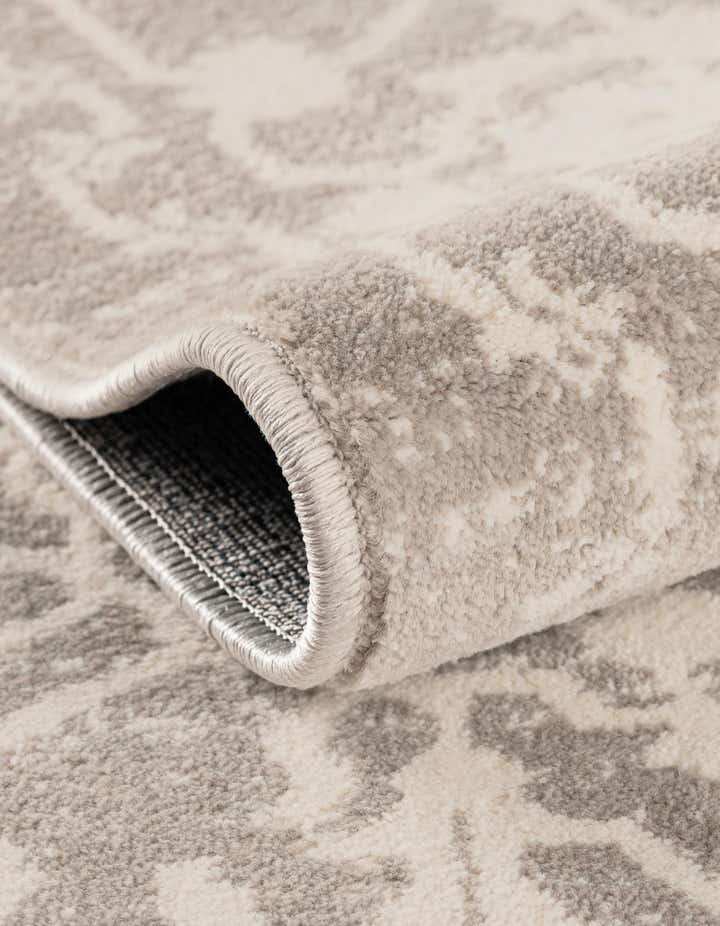 2' 7 x 10' Modern Classical Runner Rug