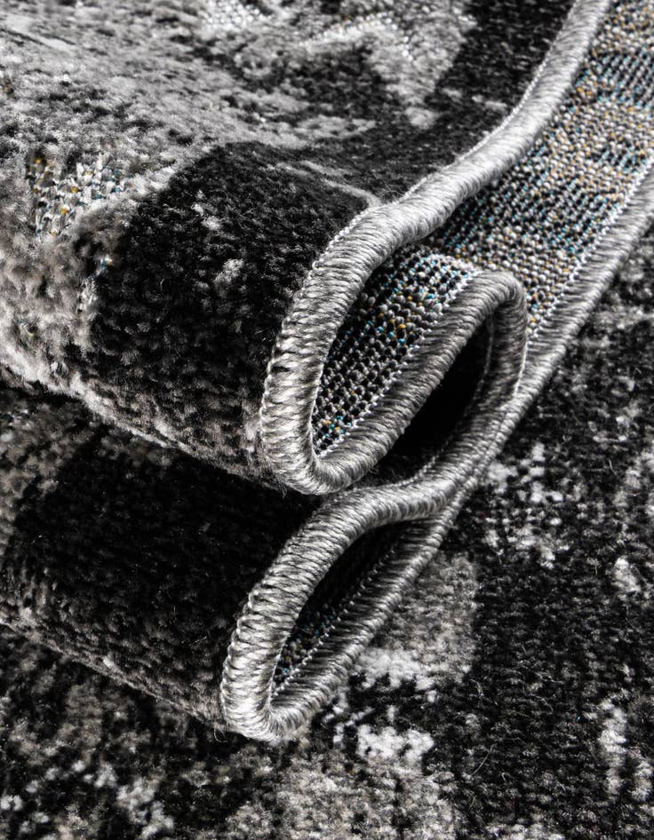 Detail image of 2' x 6'  Washable Botanical Indoor / Outdoor Runner Rug