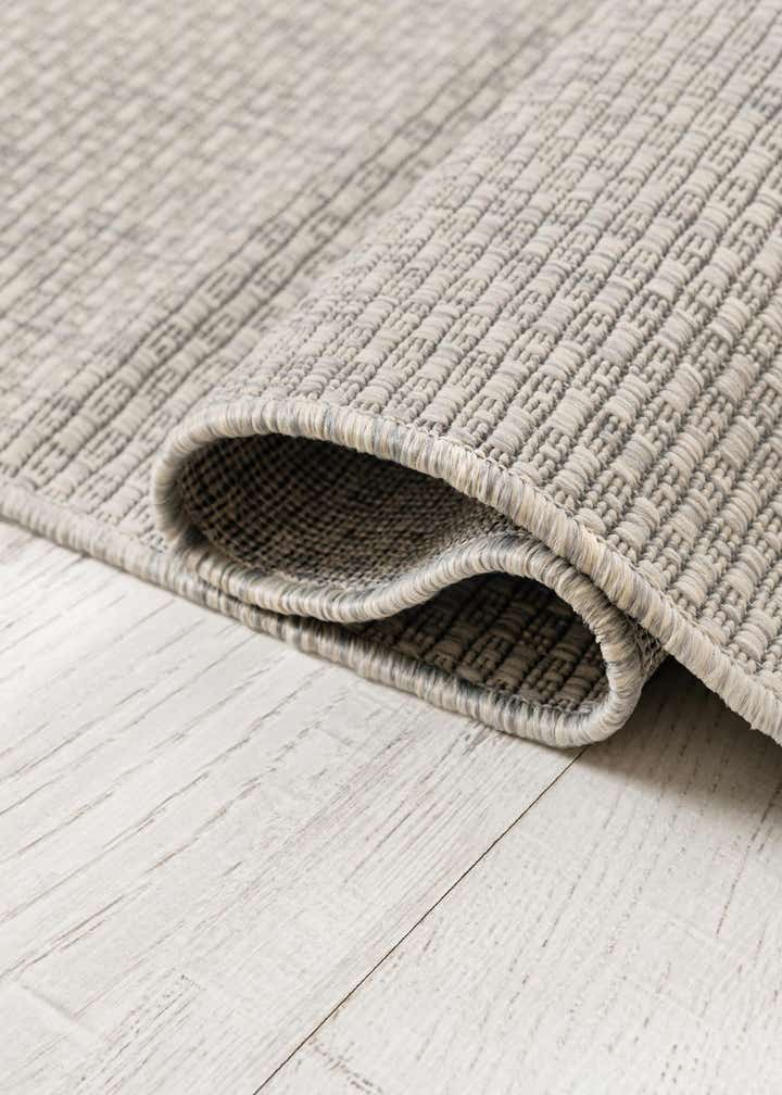 2' 7 x 10' Easy-Clean Solid Indoor / Outdoor Runner Rug