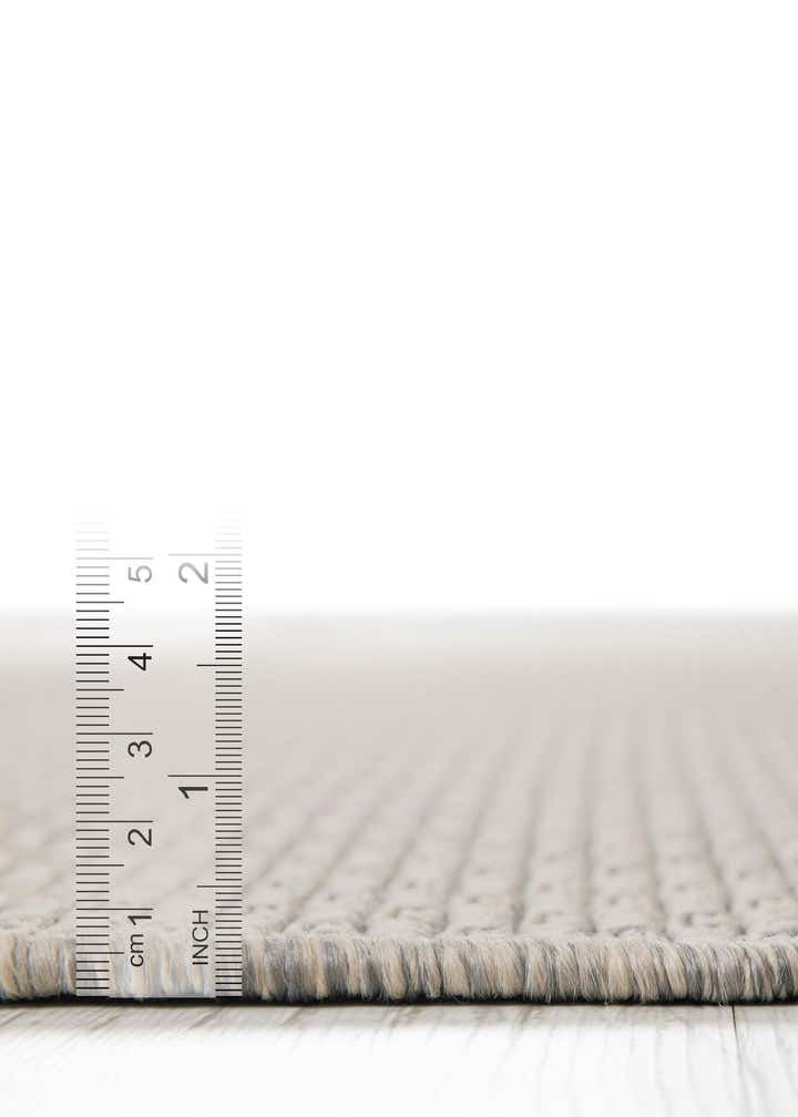 2' 7 x 10' Easy-Clean Solid Indoor / Outdoor Runner Rug
