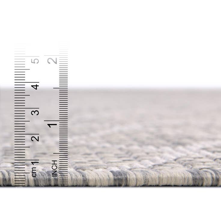 Detail image of 2' x 8' Easy-Clean Trellis Indoor / Outdoor Runner Rug