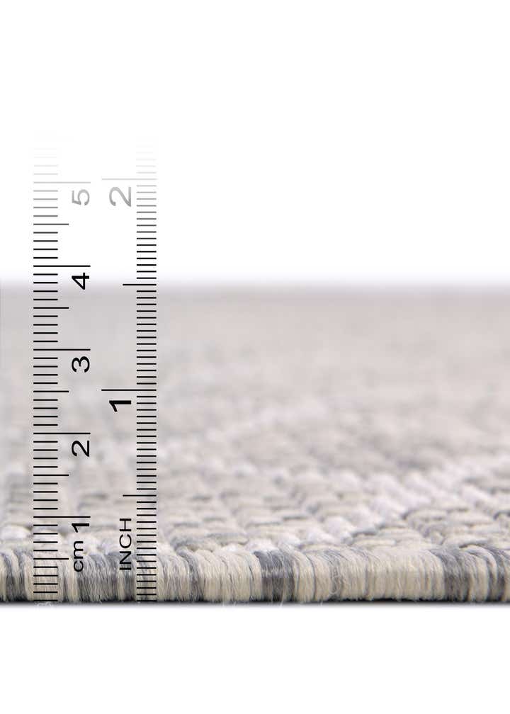 2' x 6' Easy-Clean Trellis Indoor / Outdoor Runner Rug