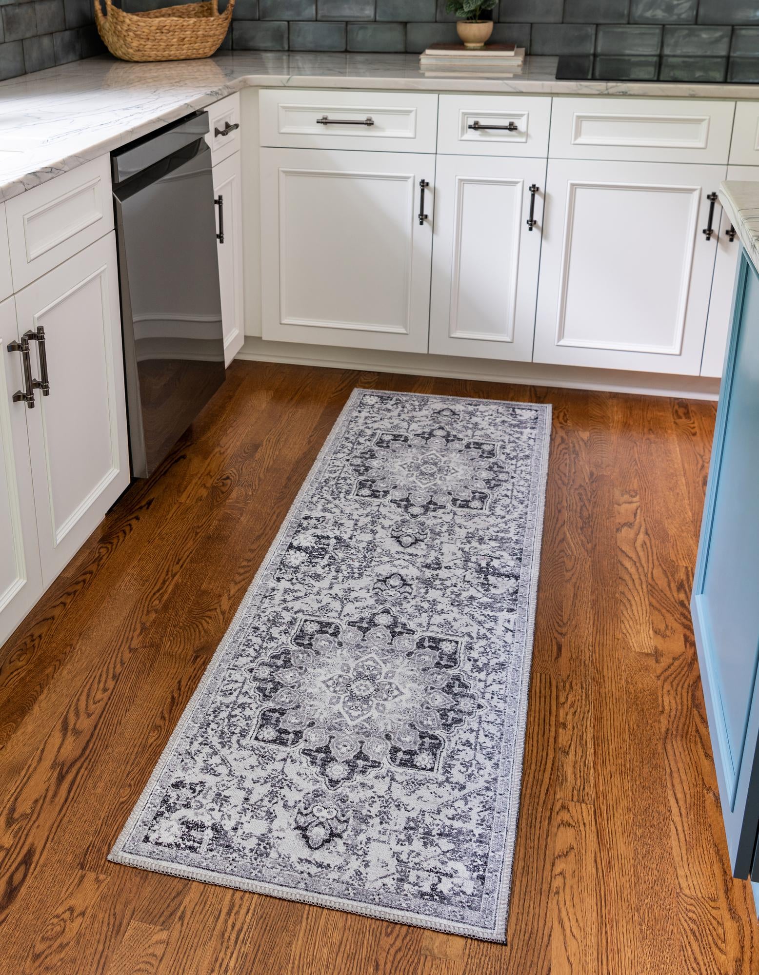 2' 7 x 12' Washable Renaissance Runner Rug