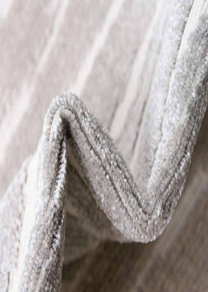 2' x 8' Easy-Clean Sabrina Soto Ola Indoor / Outdoor Runner Rug