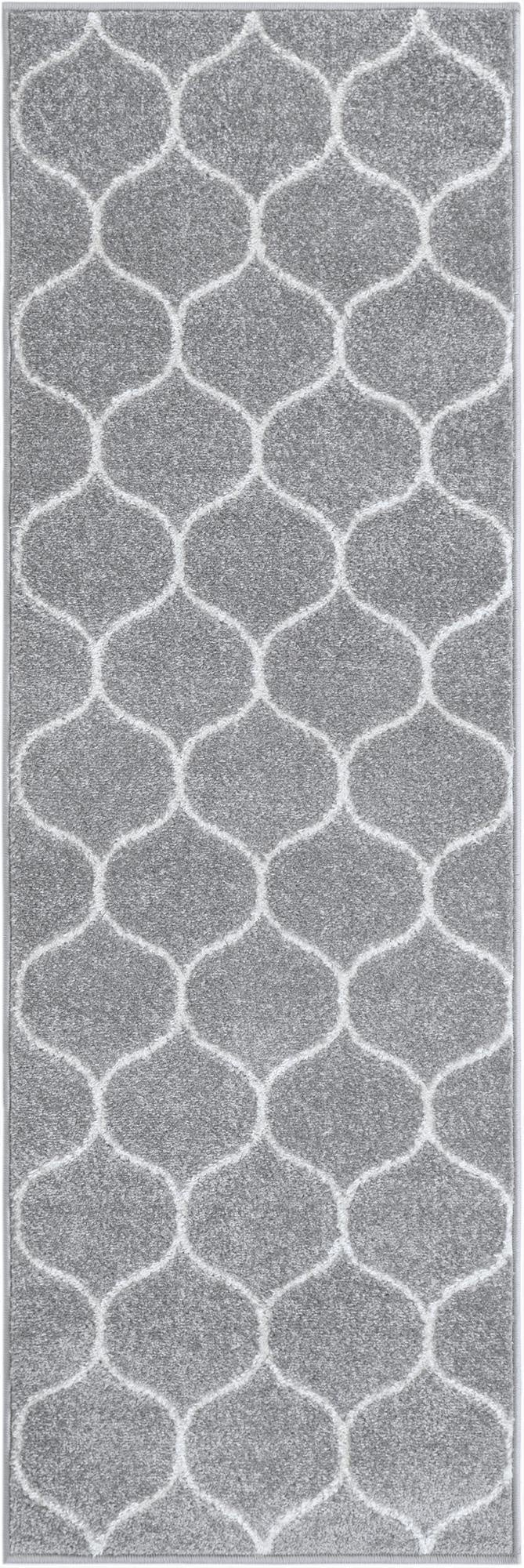 2' x 6' Trellis Frieze Runner Rug
