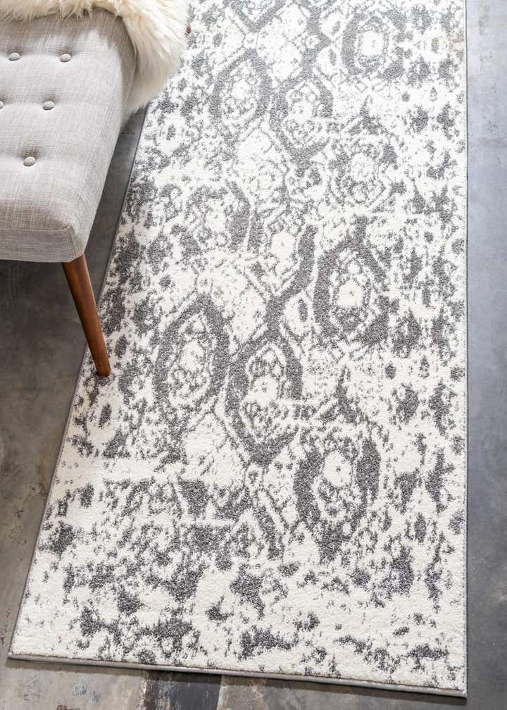 2' x 6' Veneto Runner Rug