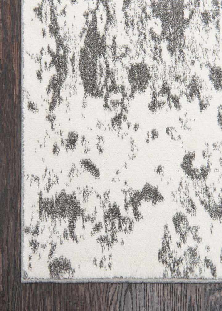 2' x 6' Veneto Runner Rug