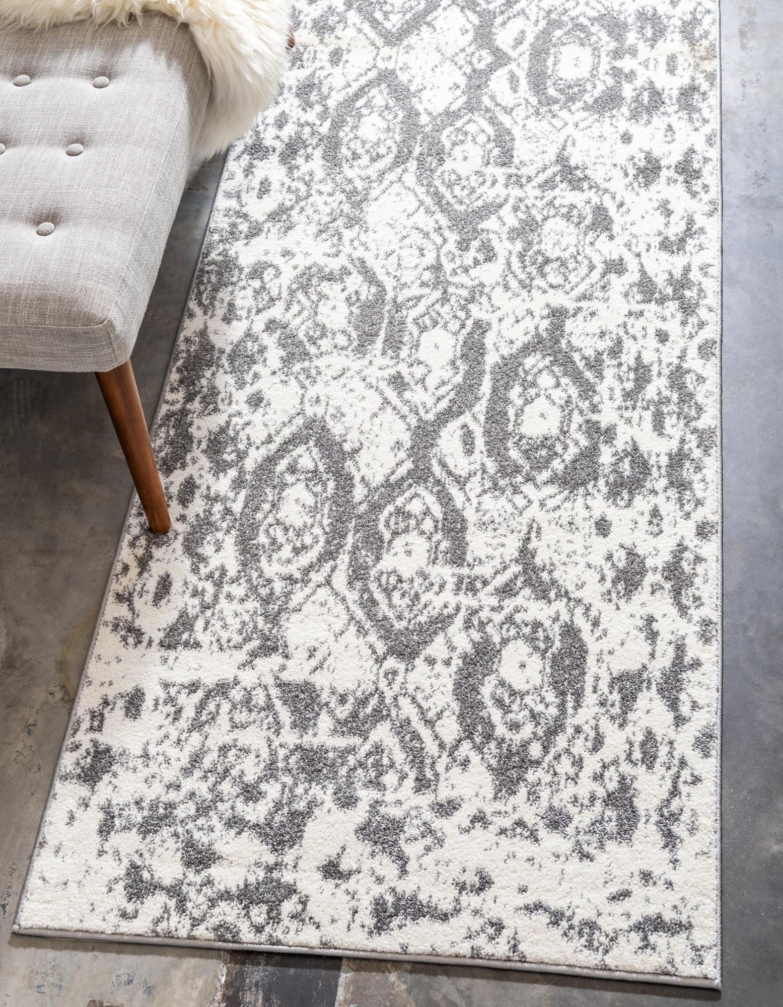 2' 7 x 10' Venice Runner Rug