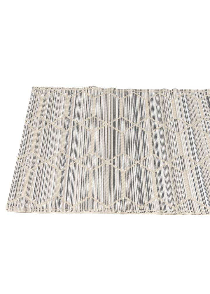 2' x 6' Easy-Clean Vista Breeze Indoor / Outdoor Runner Rug
