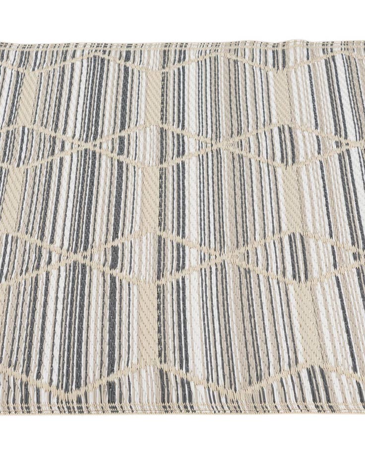 Detail image of 2' x 6' Easy-Clean Vista Breeze Indoor / Outdoor Runner Rug