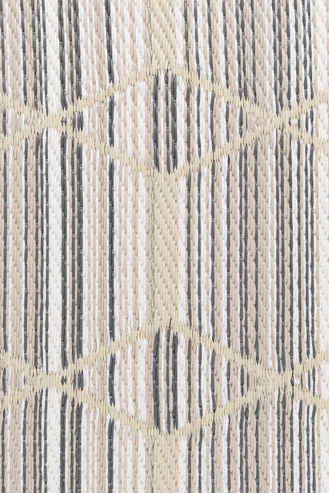 2' x 6' Easy-Clean Vista Breeze Indoor / Outdoor Runner Rug