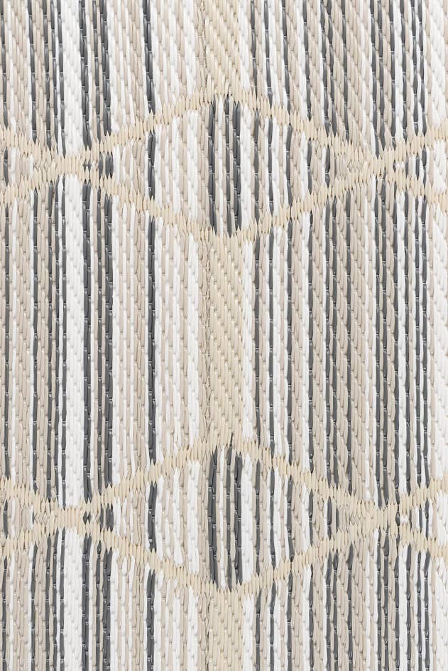 Detail image of 2' x 6' Easy-Clean Vista Breeze Indoor / Outdoor Runner Rug