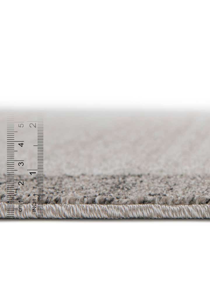 7' 10 x 7' 10 Angelica Square Rug