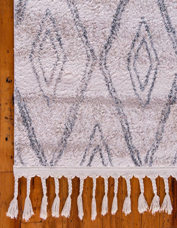 Detail image of 7' 7 x 7' 7 Atlas Square Rug