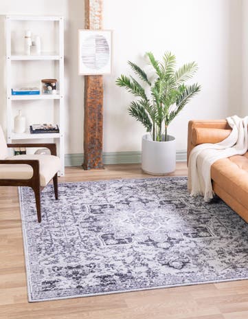 7' 10 x 7' 10 Washable Francesca Square Rug