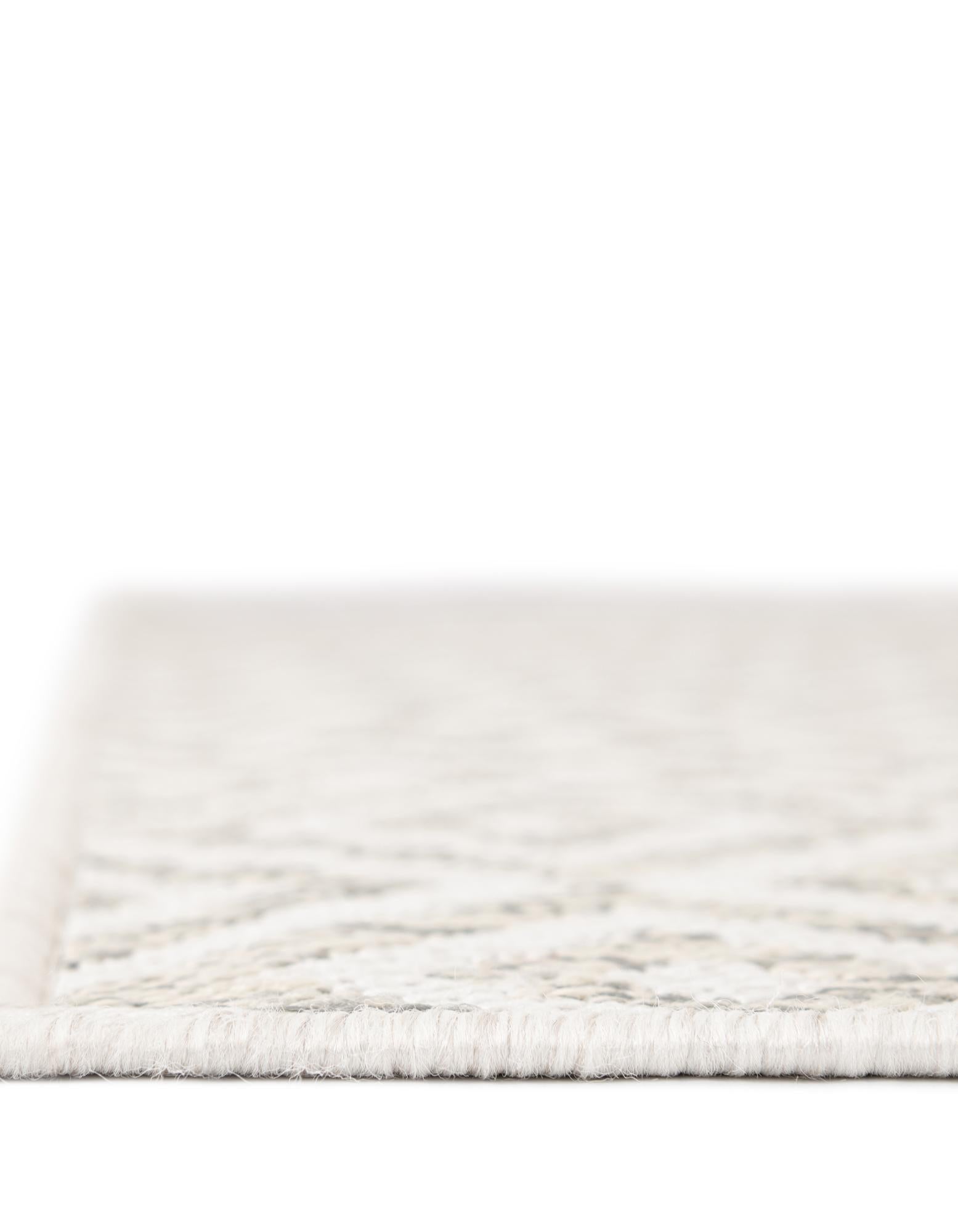 7' 10 x 7' 10 Easy-Clean Jill Zarin Costa Rica Indoor / Outdoor Square Rug