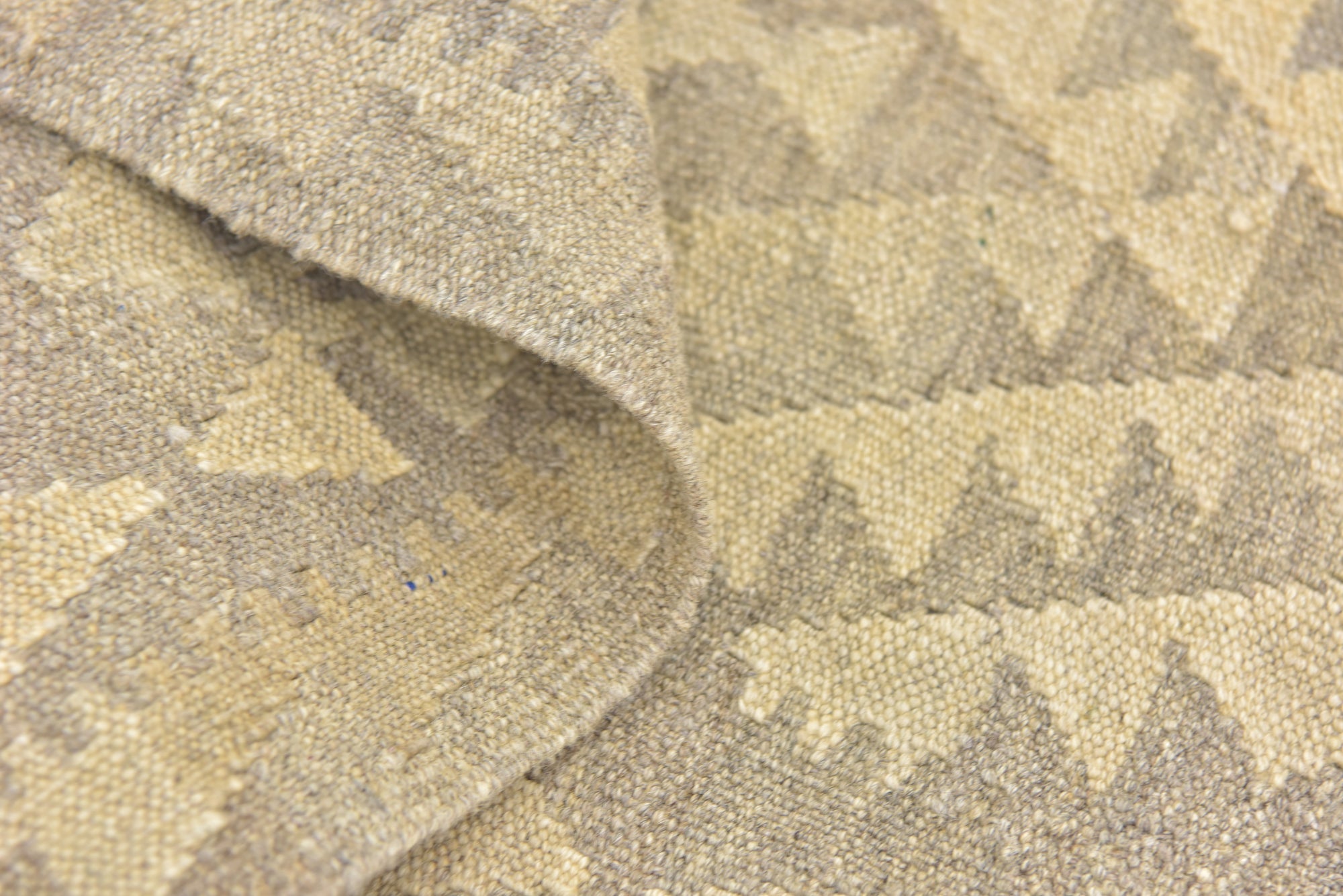 5' 9 x 6' 10 Hand Woven Kilim Waziri Wool Square Rug
