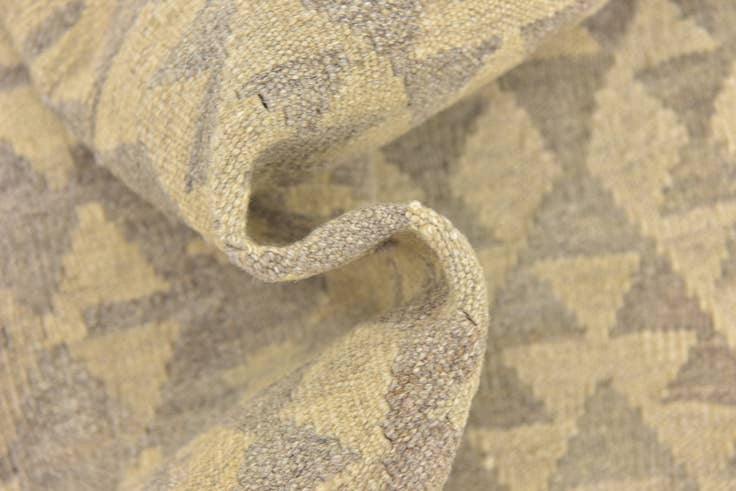 Detail image of 5' 9 x 6' 10 Hand Woven Kilim Waziri Wool Square Rug