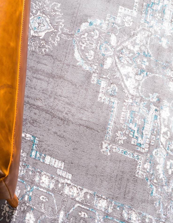 Detail image of 8' x 8' Modern Classical Square Rug