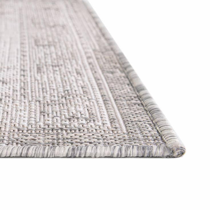 Detail image of 7' 10 x 7' 10 Easy-Clean Aztec Indoor / Outdoor Square Rug