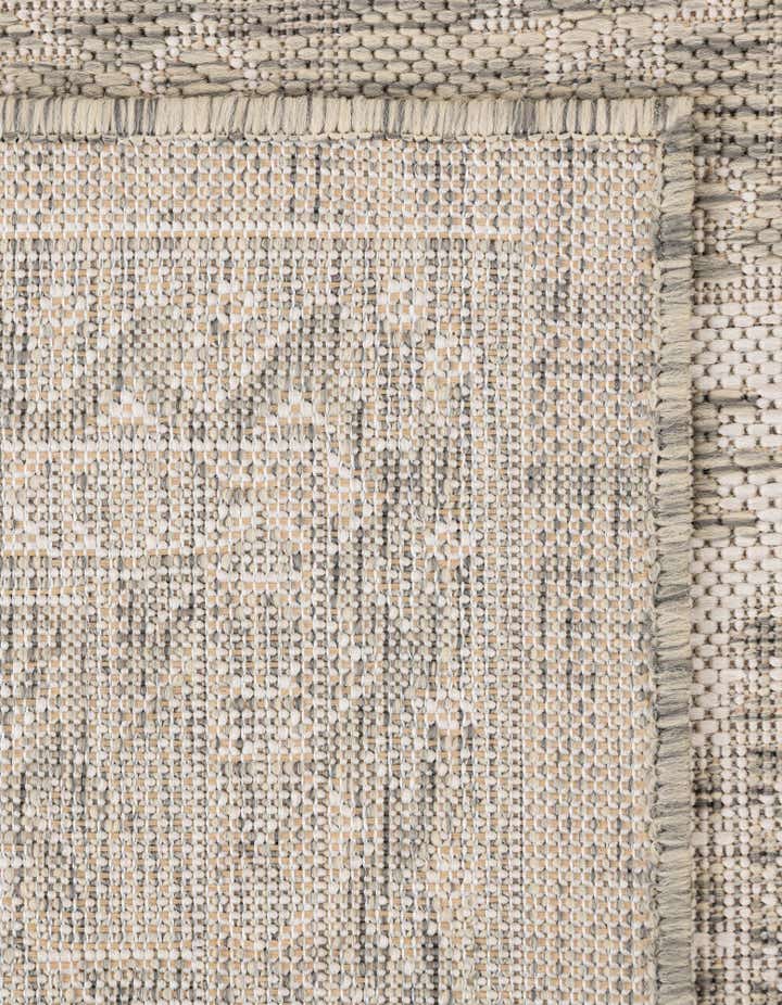 7' 10 x 7' 10 Easy-Clean Aztec Indoor / Outdoor Square Rug