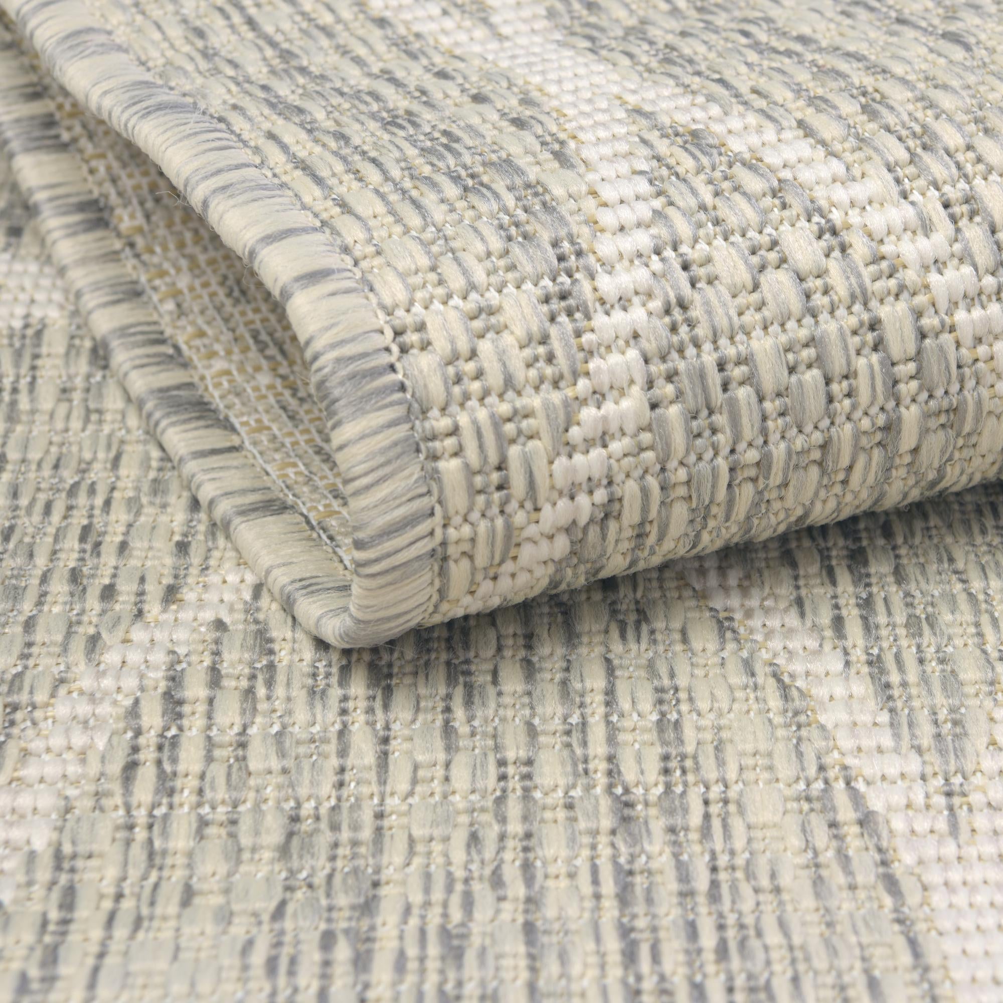 10' x 10' Easy-Clean Lattice Indoor / Outdoor Square Rug