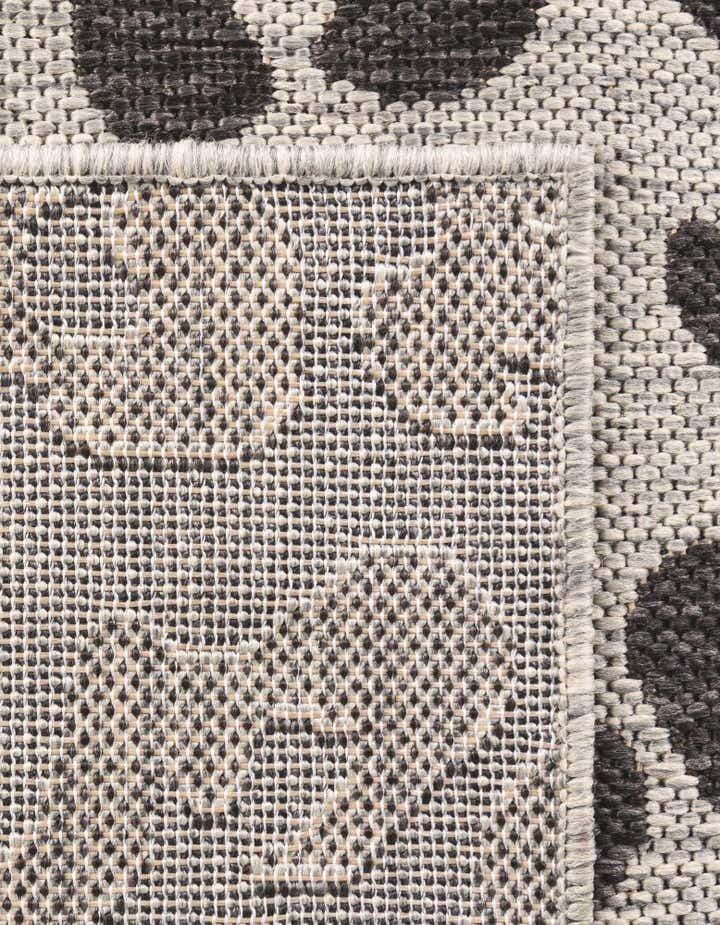 5' 3 x 5' 3 Easy-Clean Safari Indoor / Outdoor Square Rug