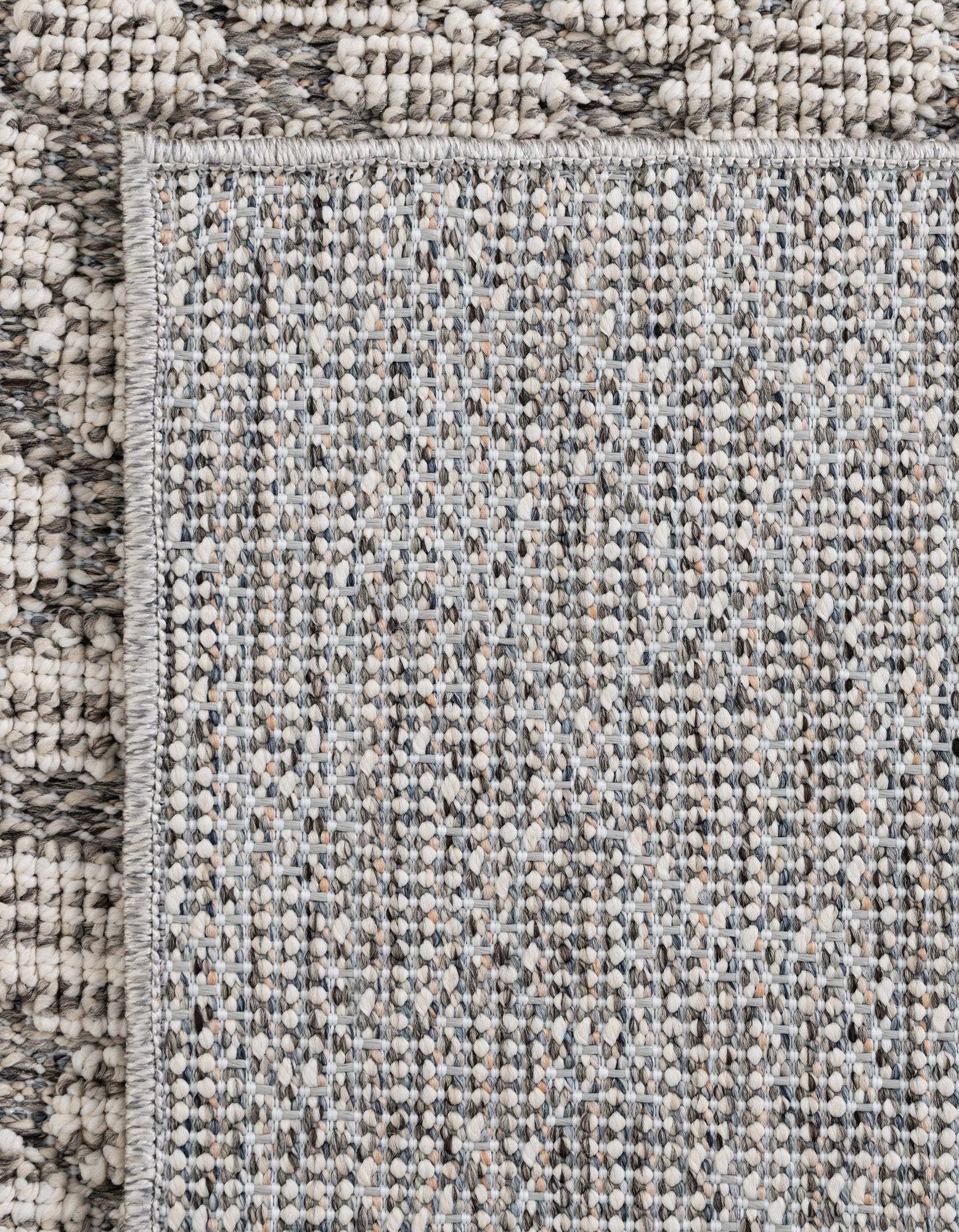7' 10 x 7' 10 Easy-Clean Safari Indoor / Outdoor Square Rug